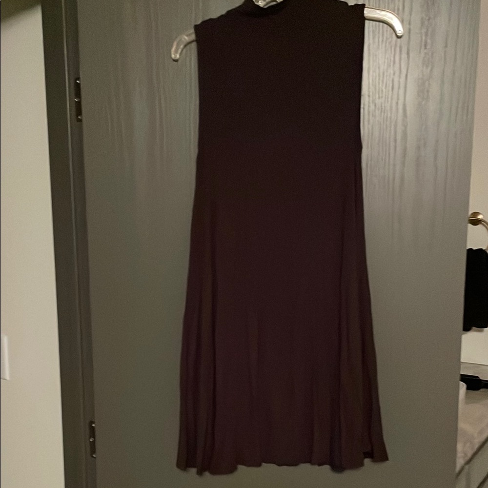 Sleeveless Black Dress